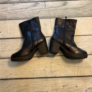 Forever Amazon black chunky platform booties boots. 7.5